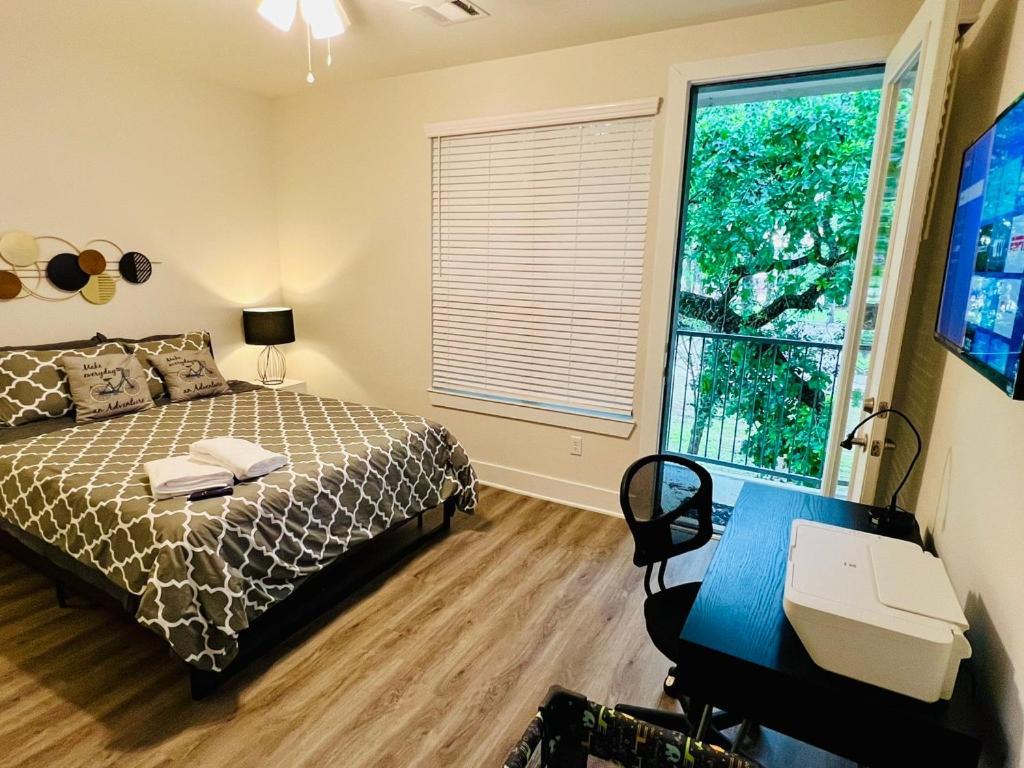 Apt 2 Bedrooms 2 Full Baths Free Parking & Free Laundry In Unit The Woodlands Exterior photo