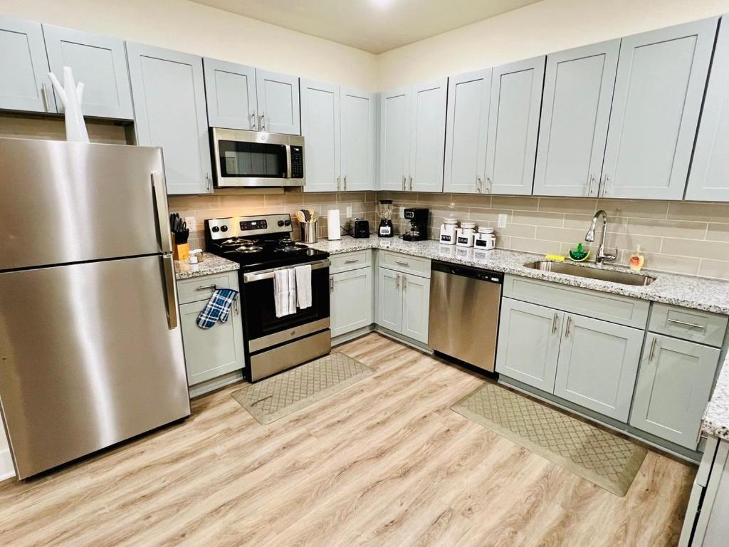 Apt 2 Bedrooms 2 Full Baths Free Parking & Free Laundry In Unit The Woodlands Exterior photo